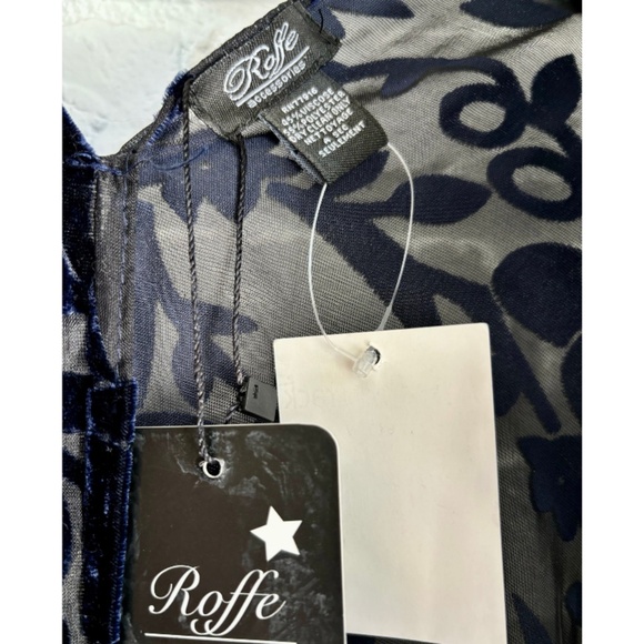 Midnight Blue Kimono, velvet burn out pattern with fringe - Picture 3 of 12